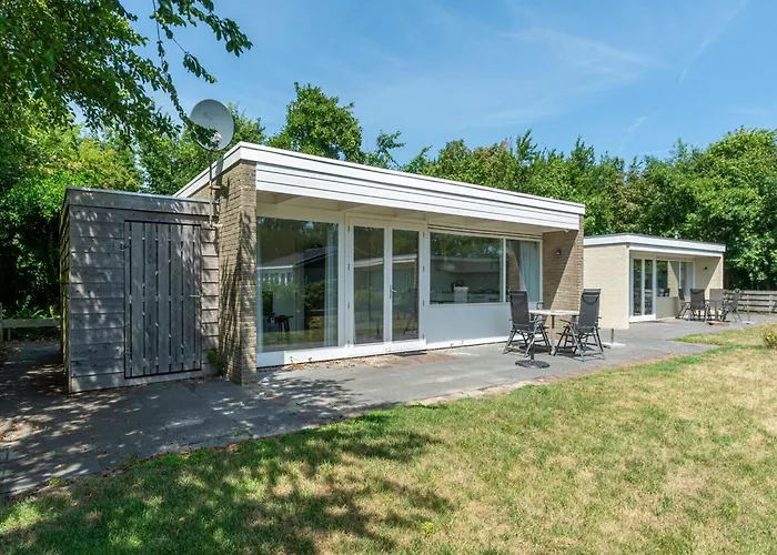 Vakantiehuis In Near Sandy Beaches *